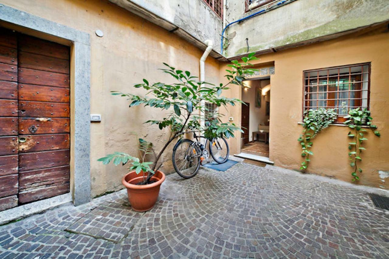 Caratteristico Appartamento A Piazza Navona 로마 외부 사진